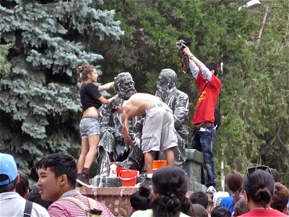 الركود والامولة: طبيعة التناقض (2)