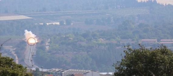 بين الجد واللعب