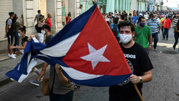 كوبا الثورة والصمود والمثال